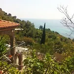 בית נופש Calamona אצ'יארולי